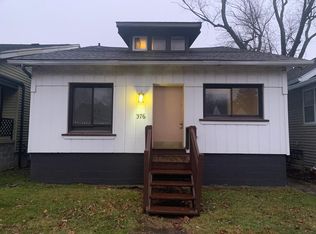 376 E Cambourne St, Ferndale, MI 48220