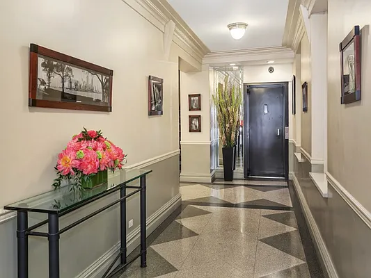 Rented by Sotheby's International Realty | media 9