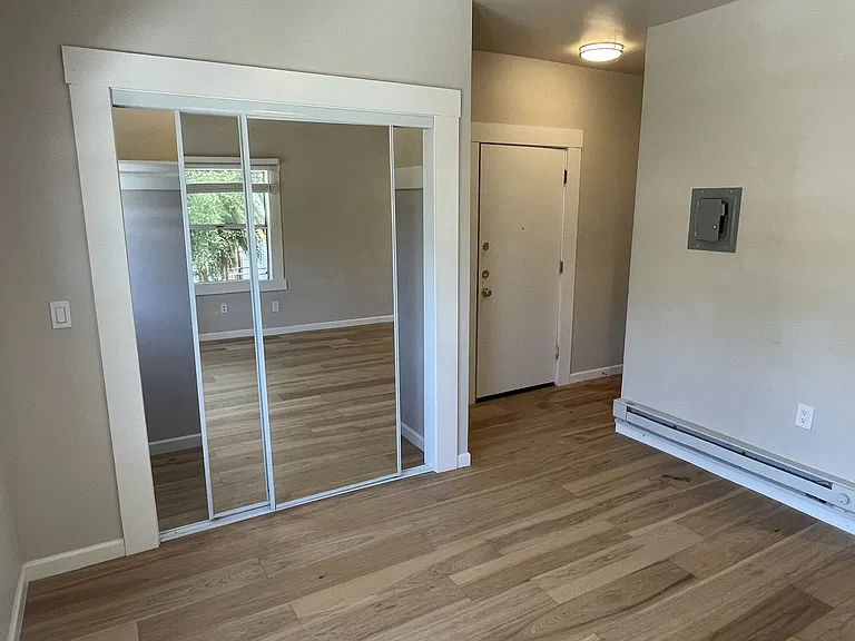 1809 Filbert St — Photo 3