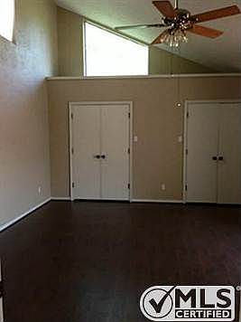 2nd image of 3113 Lakeside Dr