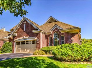 58 Kensington Cir, Manhasset, NY 11030