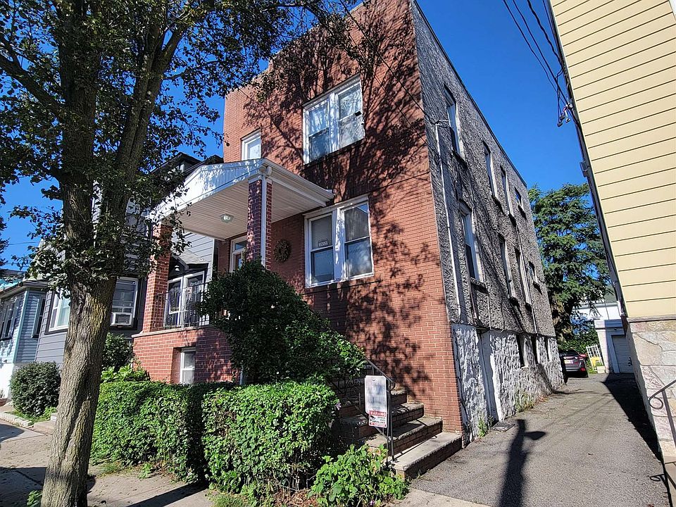 2nd image of 7517 2nd Ave