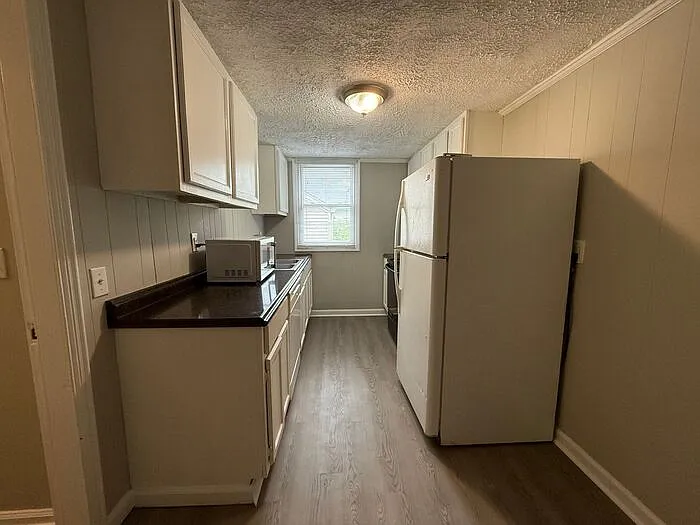 317 Elberta St #A — Photo 11