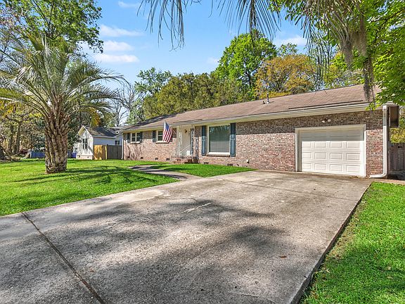 3rd image of 737 Canary Dr