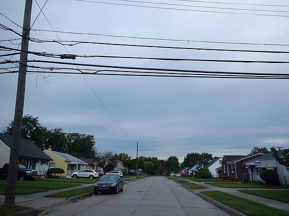 5th image of 25821 Hudson St