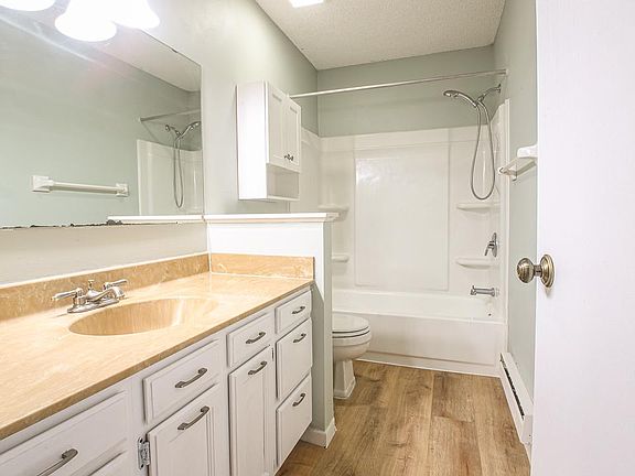 5th image of 2210 Ridge Dr APT 15