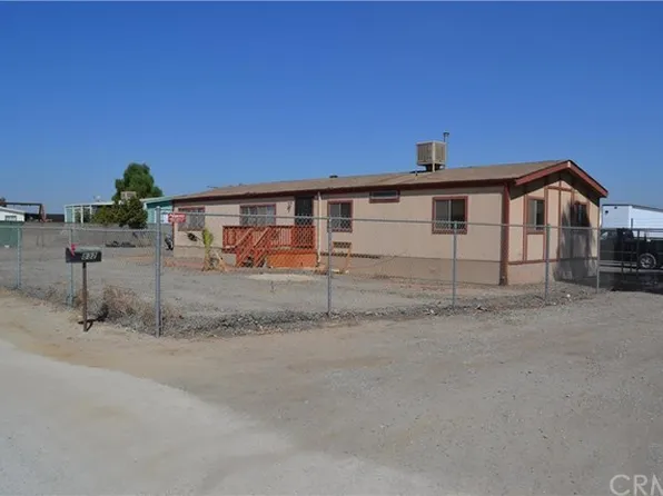 832 Washington St, Perris, CA 92571