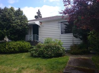 7040 24th Ave NW, Seattle, WA 98117