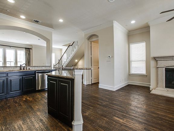 2nd image of 4069 Winsor Dr