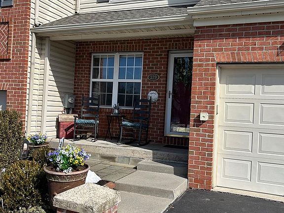 2nd image of 329 Manor Rd