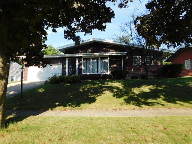 1st image of 321 Kenilworth Dr