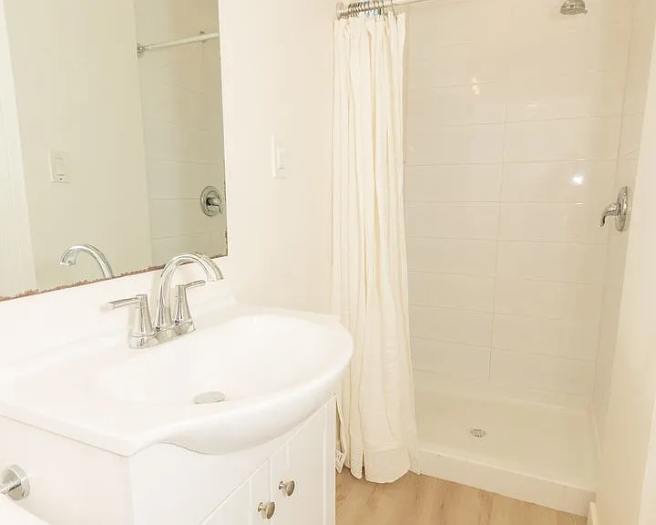 Charming 1-Bed/1-Bath Unit One Block From The Heart Of Barrio Logan! $1000 Deposit! — Photo 14