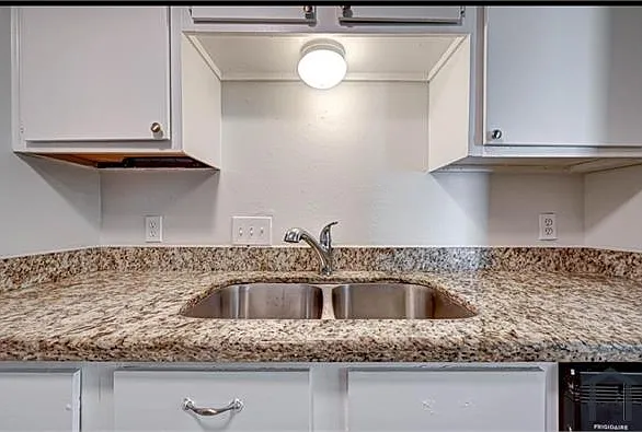 20135 Timber Forest Dr — Photo 1