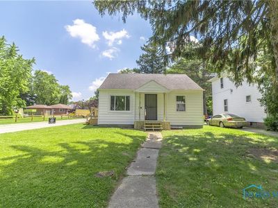 926 Searles Rd, Toledo, OH, 43607