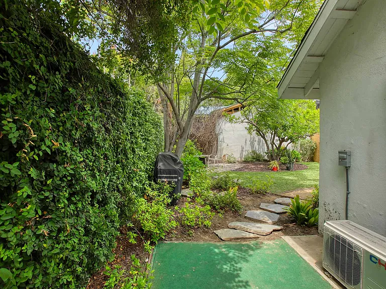 4339 Rear And Back House Elmer Ave — Photo 17