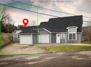 49B Thistlewood Dr, Hurricane, WV 25526