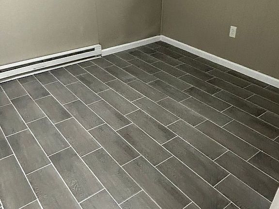 5th image of 1485 Laura Dr APT 3
