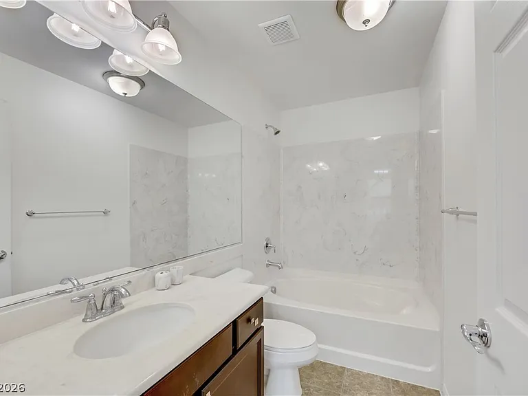 10185 Bishops Peak Ct — Photo 7
