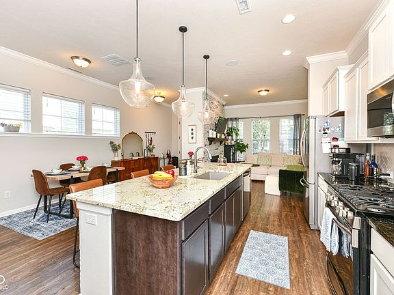 3rd image of 13332 E Lieder Way