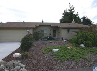 931 E Fir St, Sequim, WA 98382