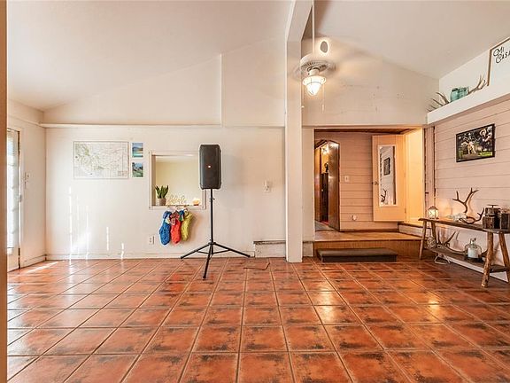 5th image of 3300 70th Ave N