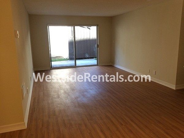 1st image of 418 Pier Ave APT 102