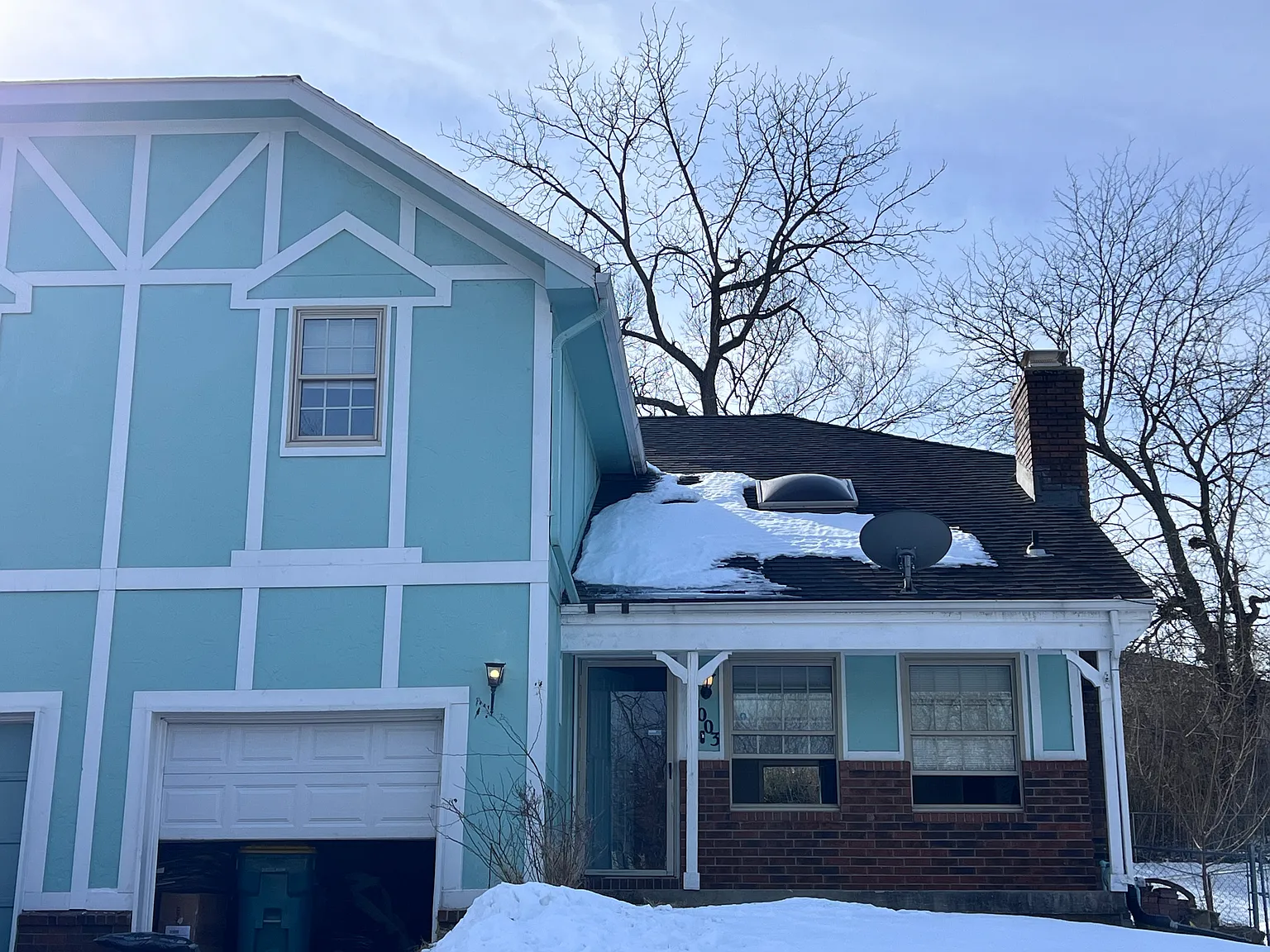 4 bed, 2068 sqft, $1,945 — Photo 2