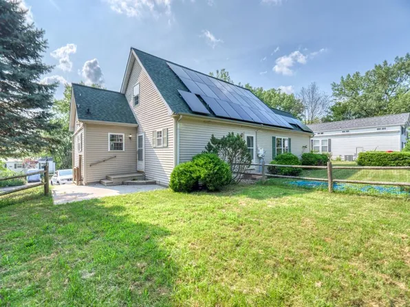 256 Fossil Point Ct, Wilmington, IL 60481