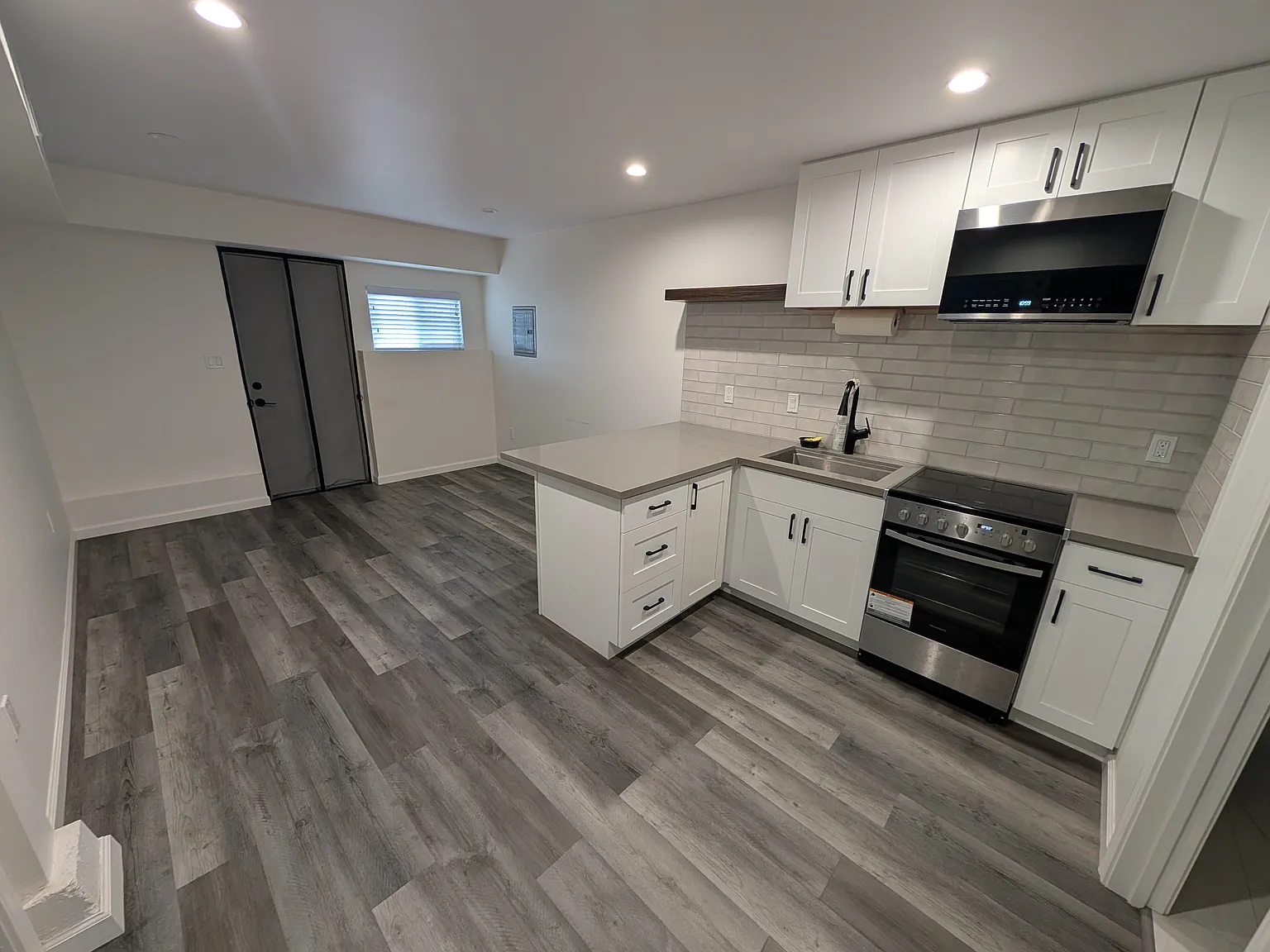 1 bed, 500 sqft, $2,800 — Photo 1