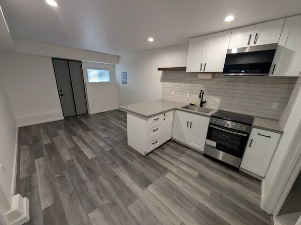 601 Hickey Blvd, Pacifica, CA 94044