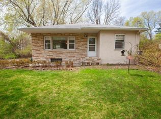 1608 Traymore Rd, Minnetonka, MN 55305