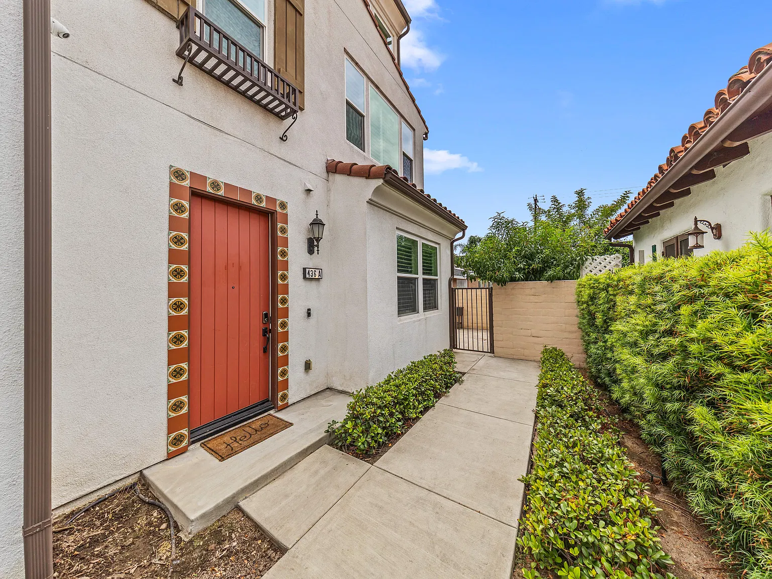 436 W Duarte Rd — Photo 4