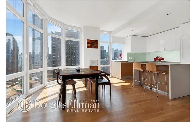 Sold by Douglas Elliman | media 14