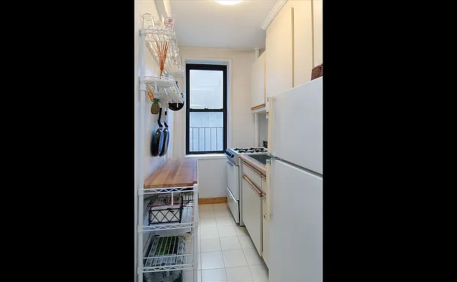 Sold by Douglas Elliman | media 10