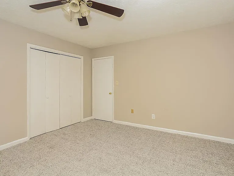 150 Spring Valley Cir — Photo 6