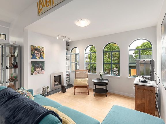 2nd image of 700 E Pender St #301