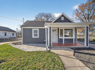 818 E 25th Ct, Des Moines, IA 50317