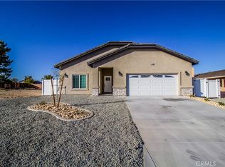 14788 Crofton Ln, Helendale, CA 92342