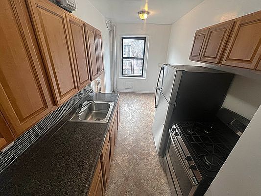 3rd image of 3451 Giles Pl #G43