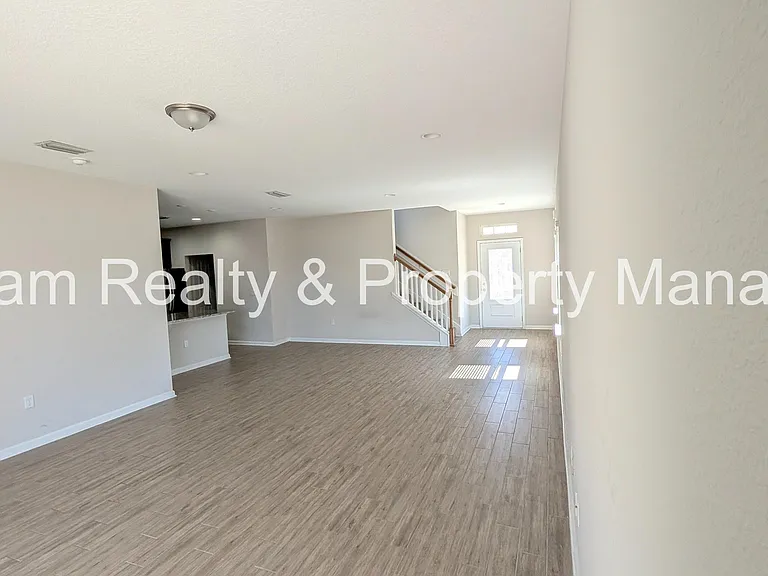100 Golden Fern Dr — Photo 5