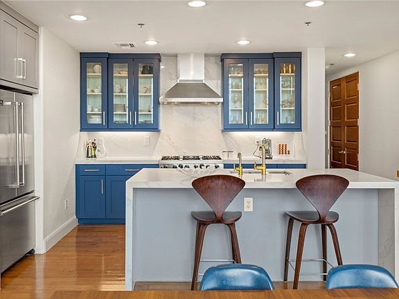 3rd image of 11441 Allerton Park Dr Unit 212