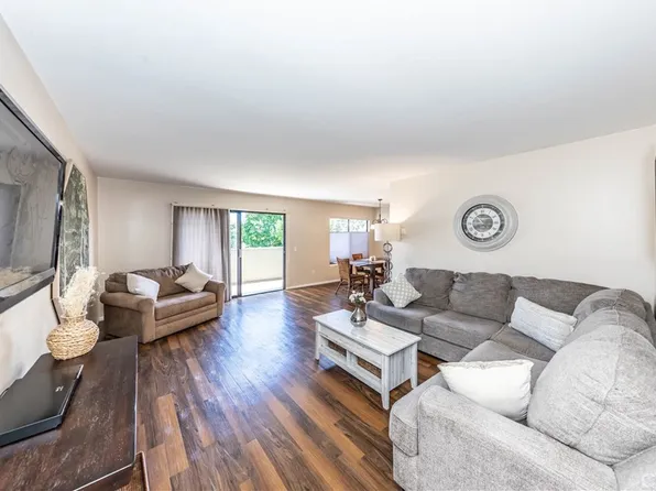8633 Portola Ct Unit 18E, Huntington Beach, CA 92646