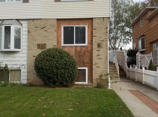 938B Clove Rd #B, Staten Island, NY 10301