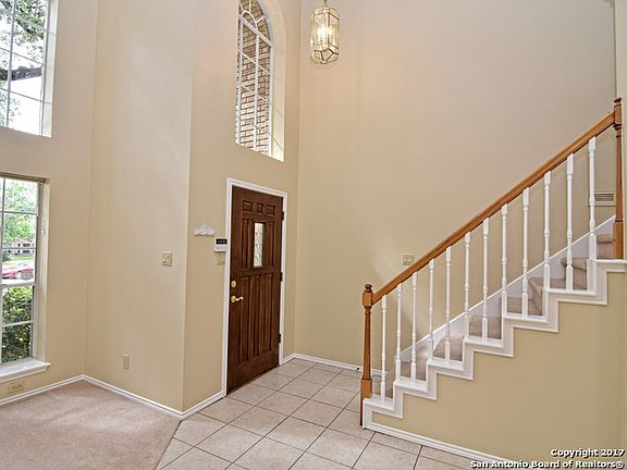 3rd image of 218 Silentbluff Dr