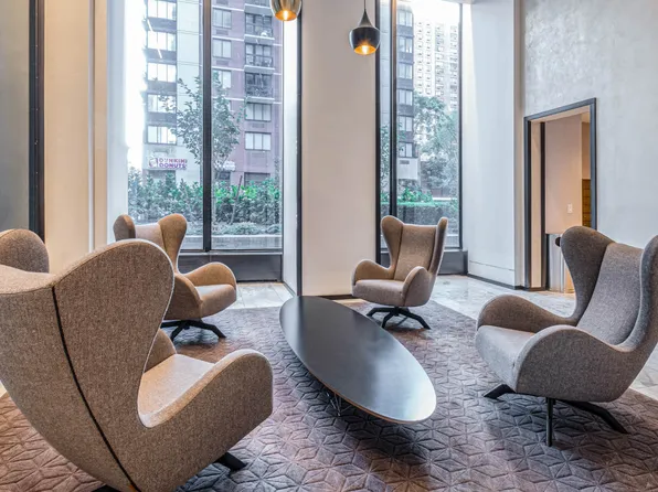 245 E. 40th Street image 3 of 36