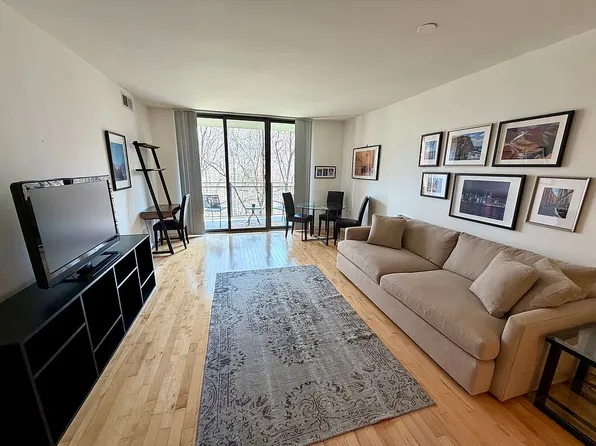 3883 Connecticut Ave NW APT 212, Washington, DC 20008