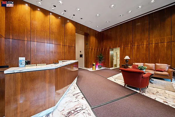 Rented by RELO REDAC INC. | media 17