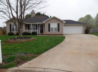 4 Petal Ct, Simpsonville, SC 29681