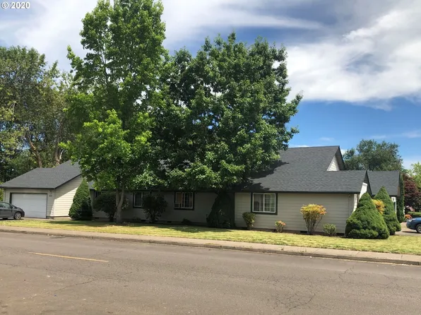 827 SW Goucher St, McMinnville, OR 97128