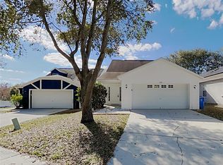 404 Summer Sails Dr, Valrico, FL 33594